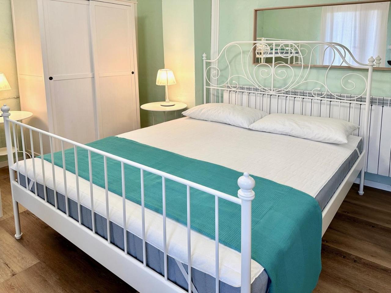 Casale Casini Soccorso Guest House Senigallia Ruang foto